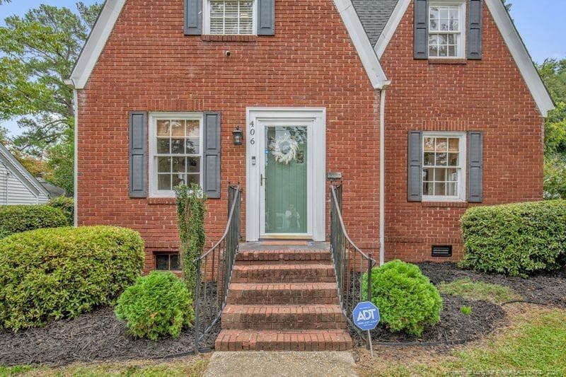 Photo 4 - 406 Rollingwood Circle, Fayetteville, NC 28305, Fayetteville