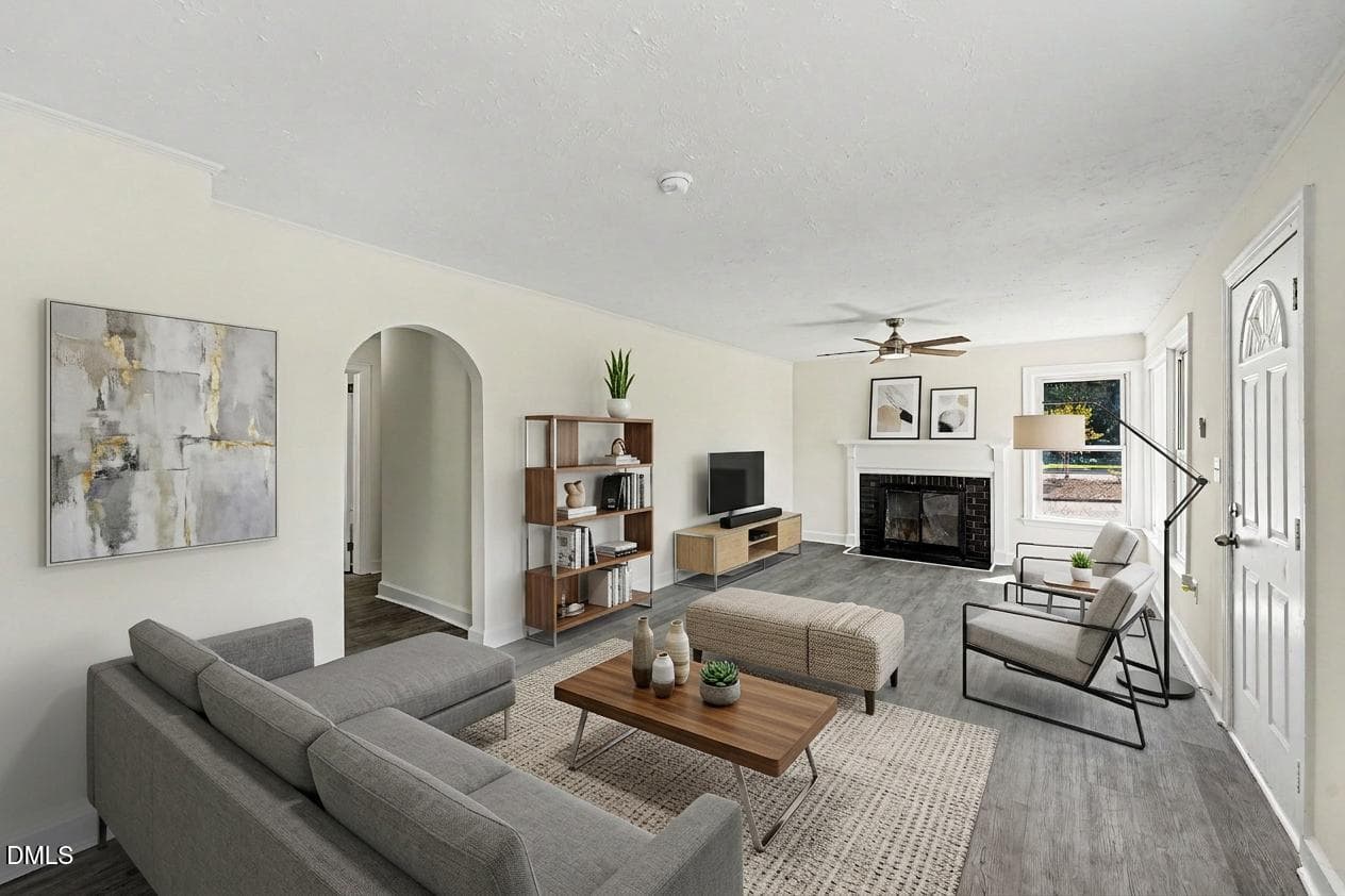 collov-ai_20261016142256_1s4vkl - 1009 W New Hampshire Avenue, Southern Pines, NC 28387