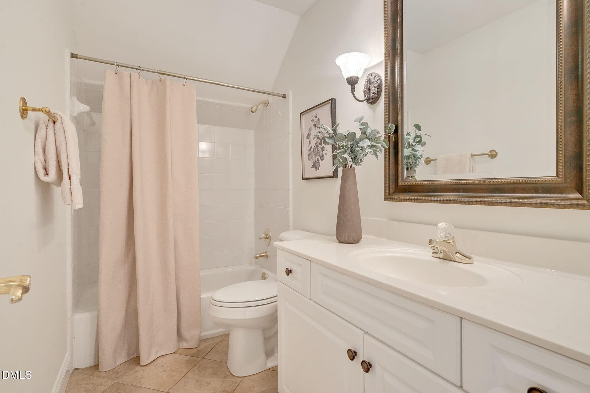 Hall Bathroom - 104 Heck Andrews Way, Cary, NC 27519