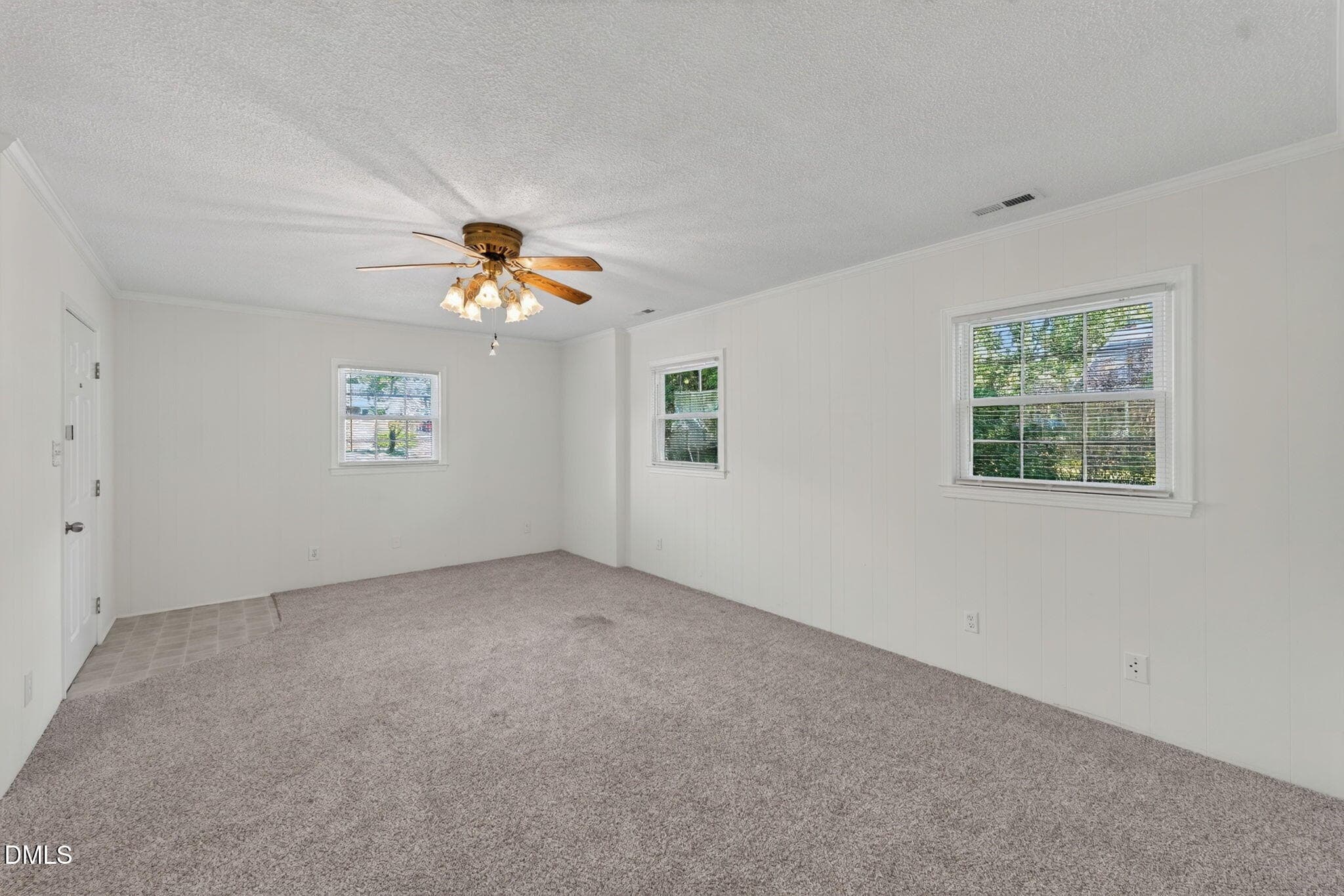 17-web-or-mls-P1102999 - 1408 Harriet Drive, Burlington, NC 27215, Burlington