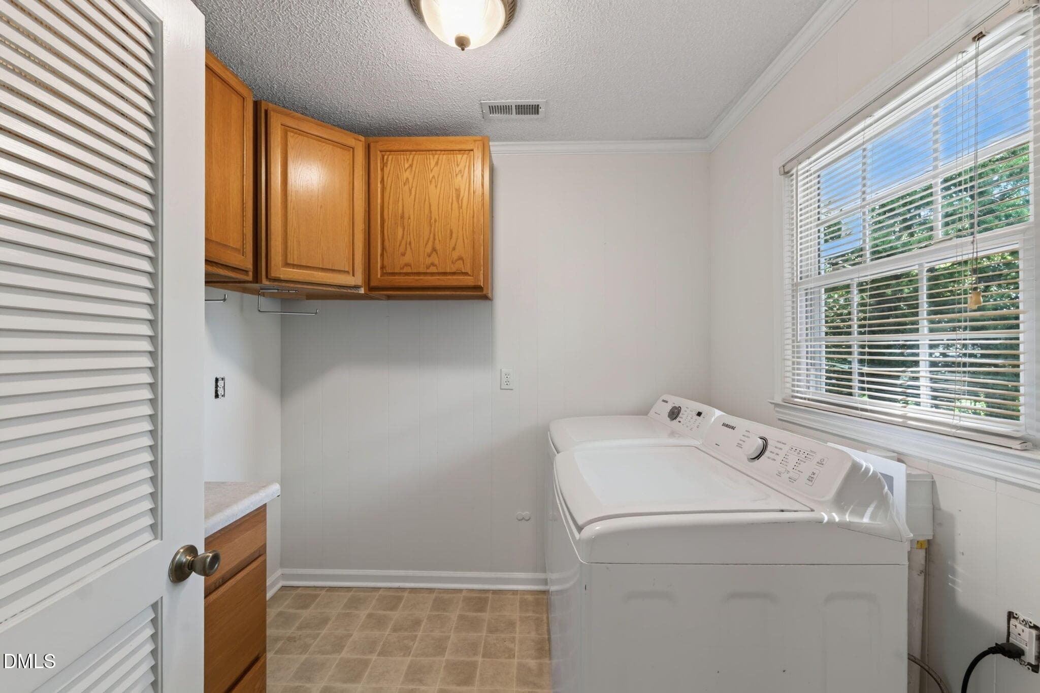18-web-or-mls-P1102854 - 1408 Harriet Drive, Burlington, NC 27215, Burlington