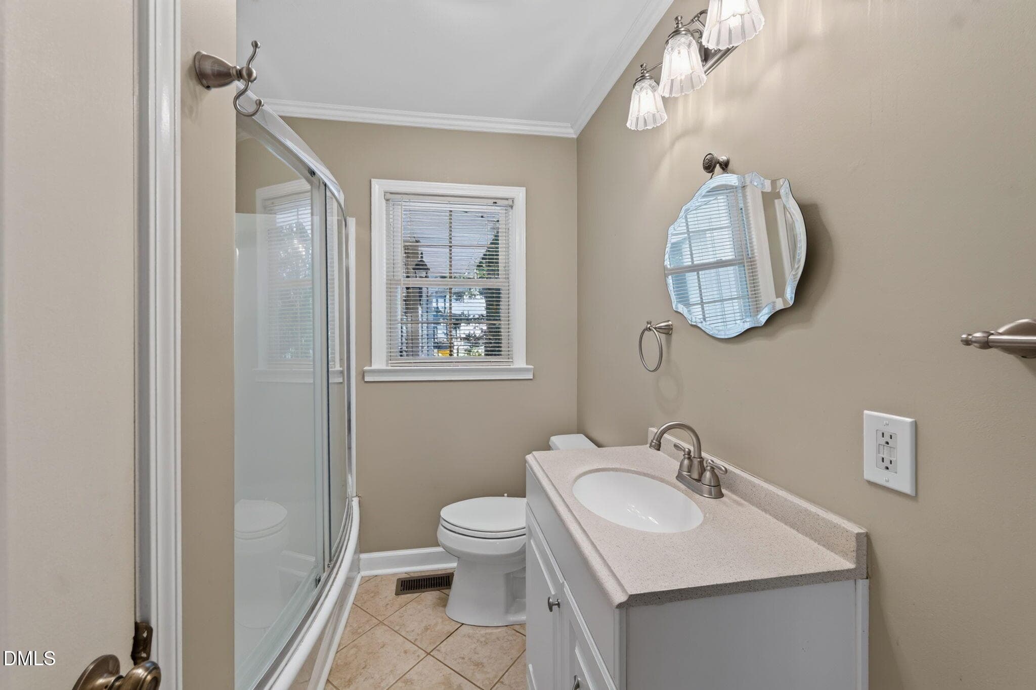 19-web-or-mls-P1102949 - 1408 Harriet Drive, Burlington, NC 27215, Burlington