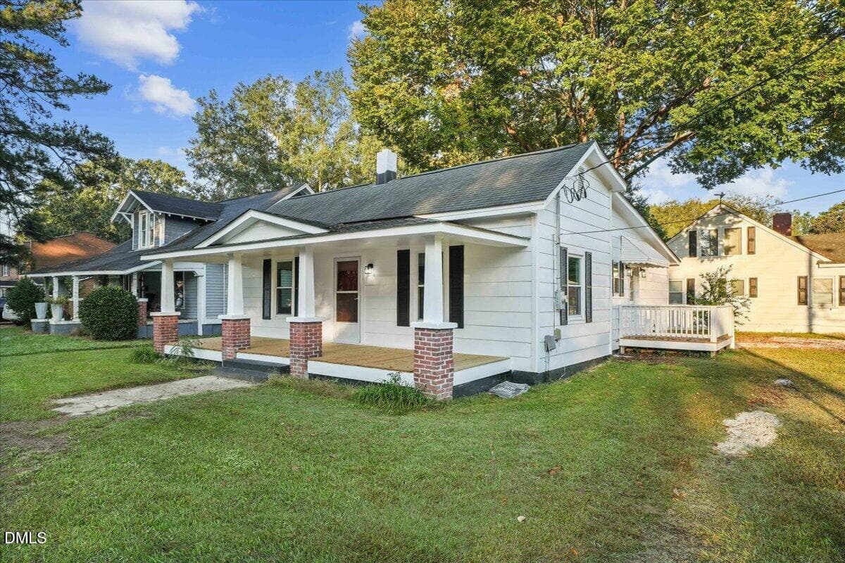 511 N Webb Street, Selma, NC 27576
