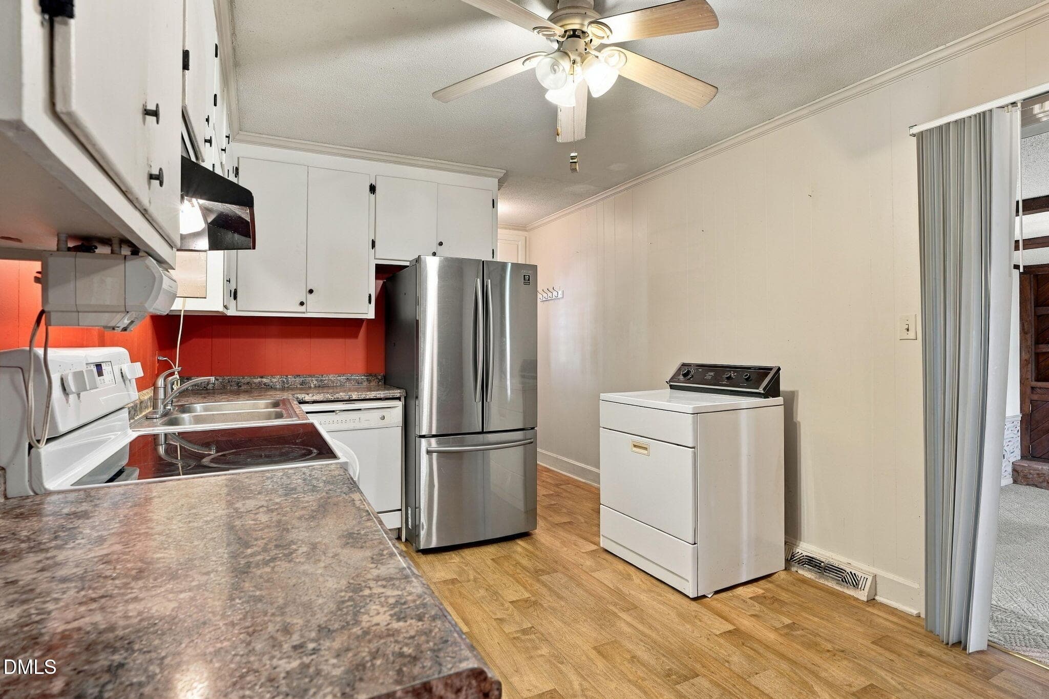 Kitchen - 604 N Saratoga Street, Stantonsburg, NC 27883