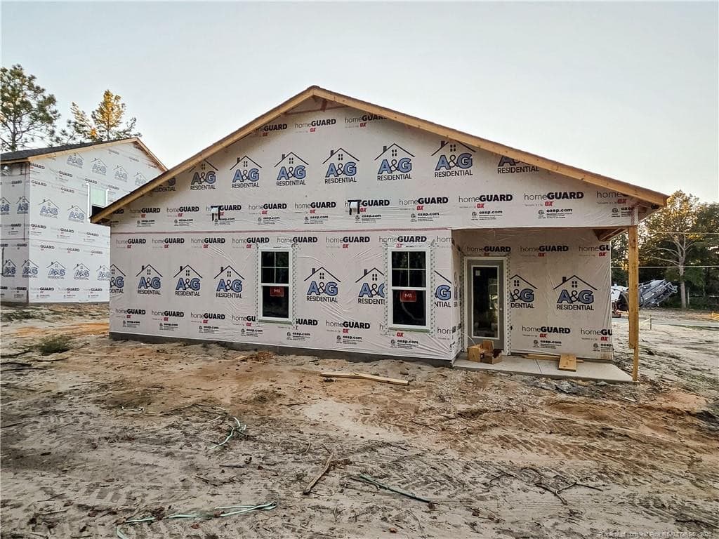 Photo 4 - 932 Stevens Street, Raeford, NC 28376