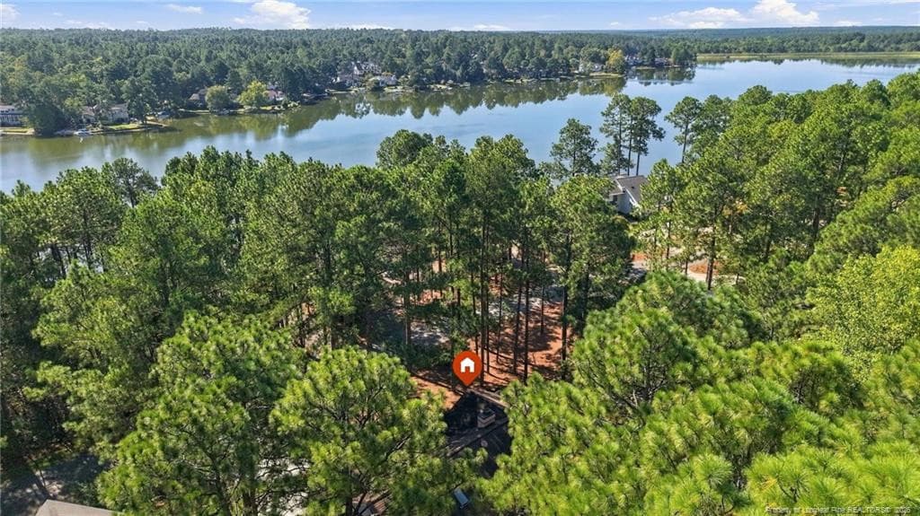 Great proximity to Lake Pinehurst! - 715 Lake Forest Drive SE, Pinehurst, NC 28374