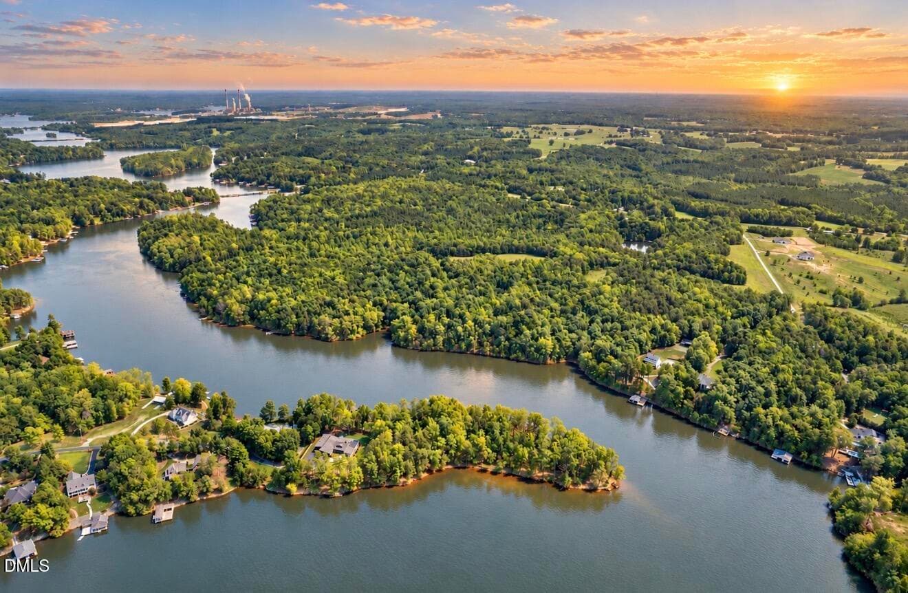 1700 Maurice Daniels Road, Roxboro, NC 27574