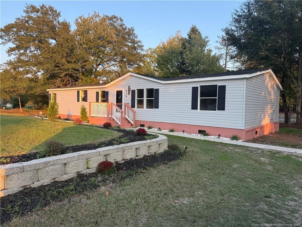 824 Shaker Town Road, Fayetteville, NC 28312