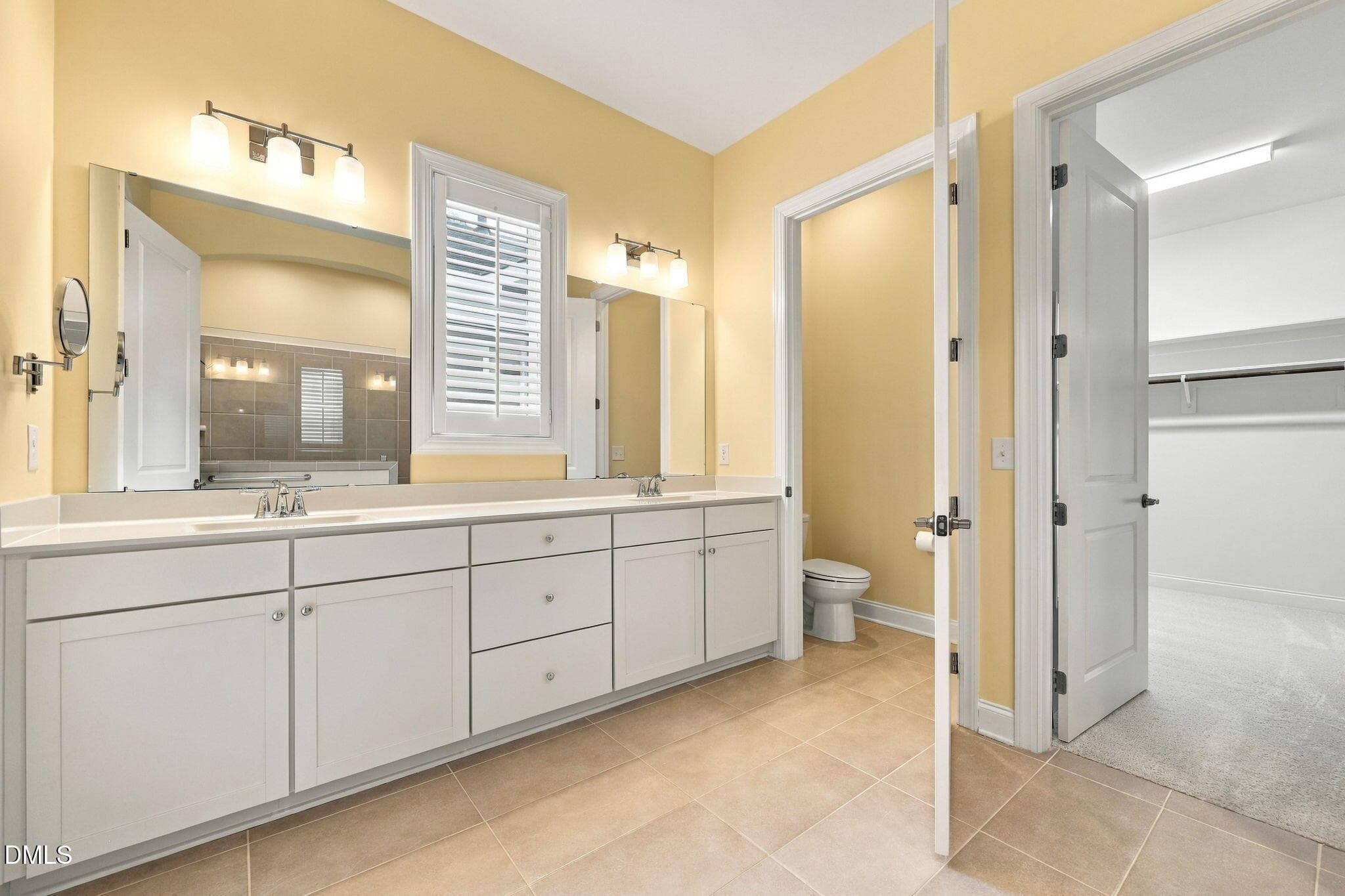 312 Middleton Pl - Double Vanity - 312 Middleton Place, Chapel Hill, NC 27516, Chapel Hill
