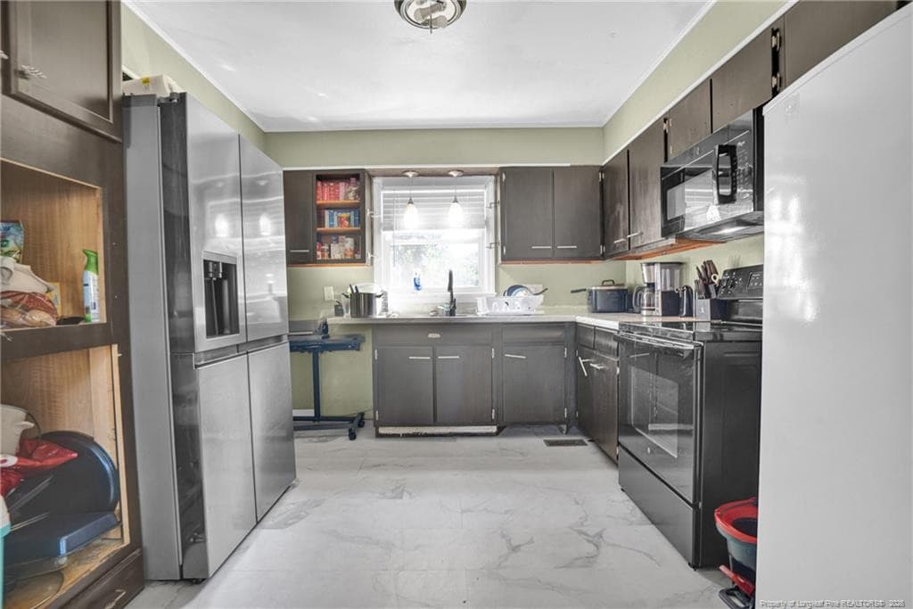 Photo 6 - 3705 Madison Avenue, Fayetteville, NC 28304