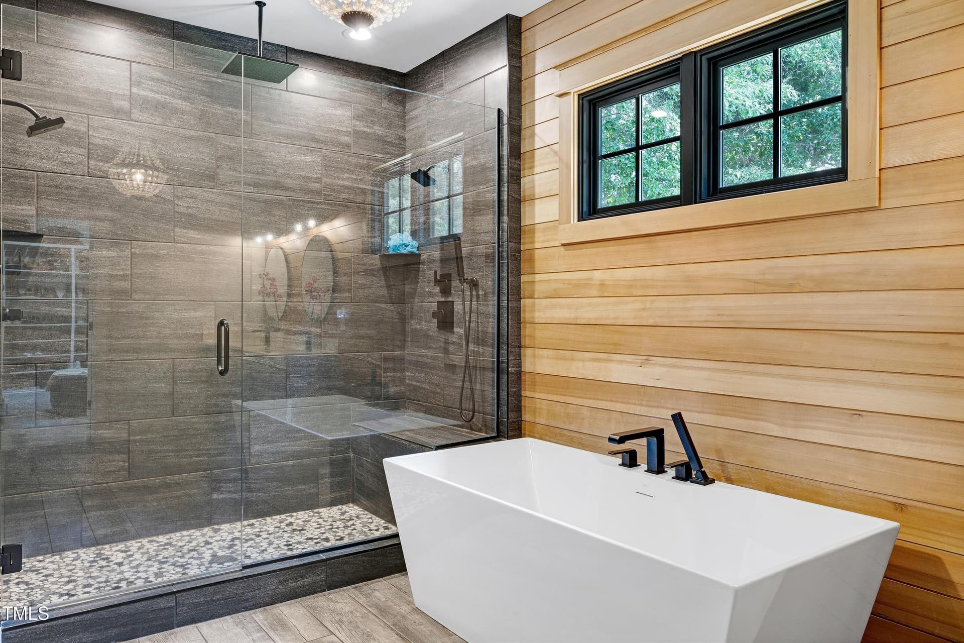 Scene-39 - 5859 Vicksboro Road, Henderson, NC 27537