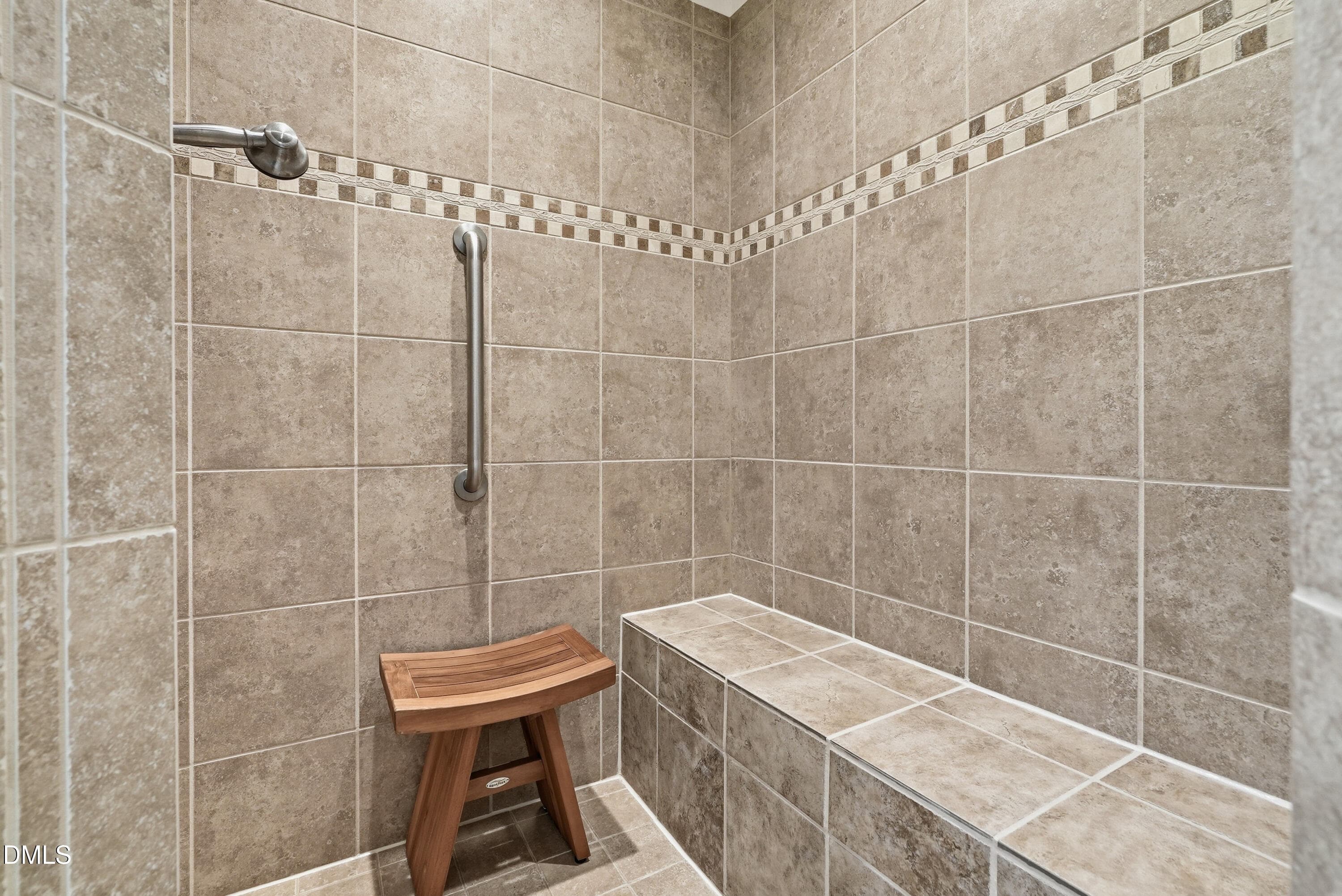 walk in shower - 12 Macon, Pittsboro, NC 27312