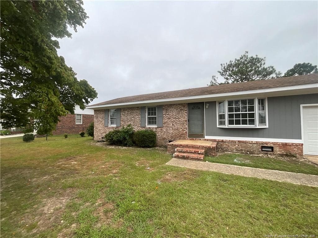 5947 Lexington Drive, Hope Mills, NC 28348
