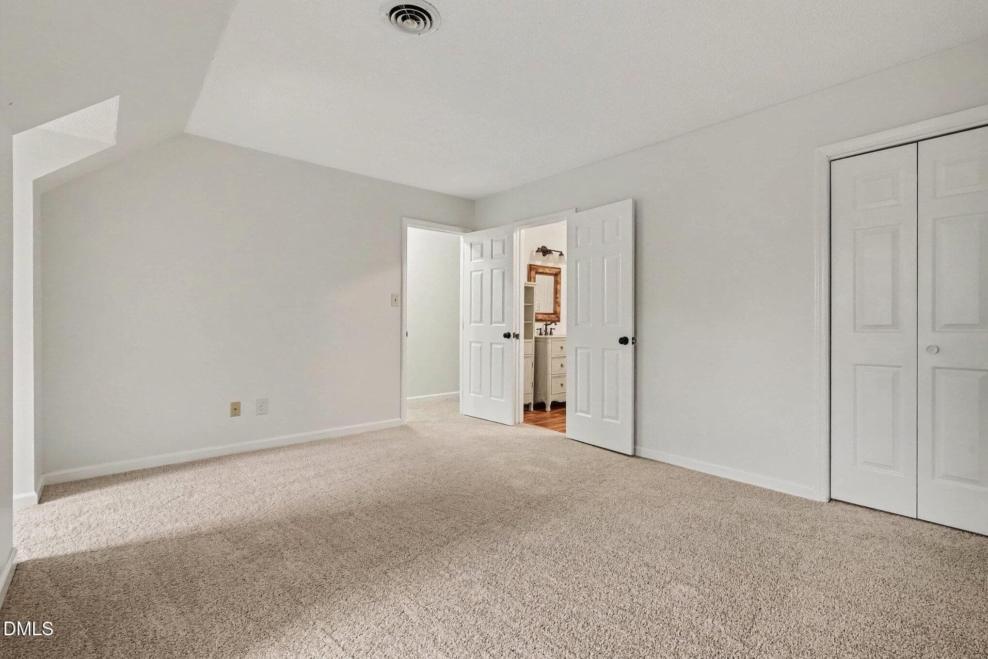 016_file_5268 - 5510 Forest Oaks Drive, Raleigh, NC 27609