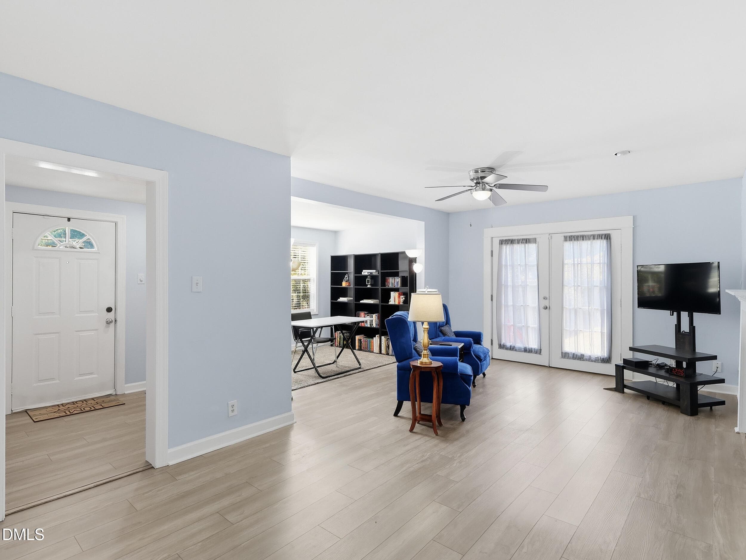 pearce-media-300-w-gannon-ave-05 - 300 W Gannon Avenue W, Zebulon, NC 27597