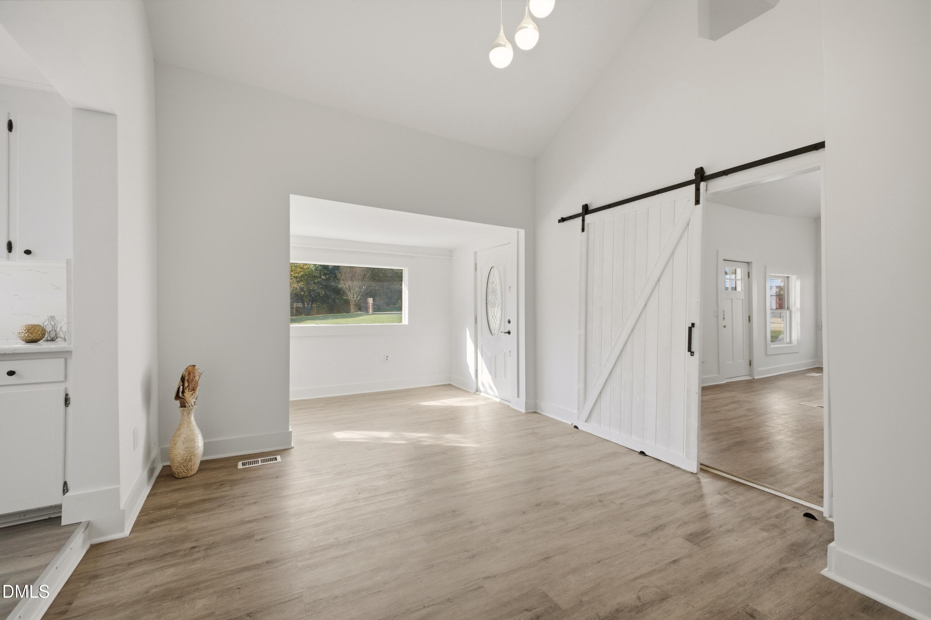 Main Entrance/Living Area - 3002 University Station Road, Durham, NC 27705