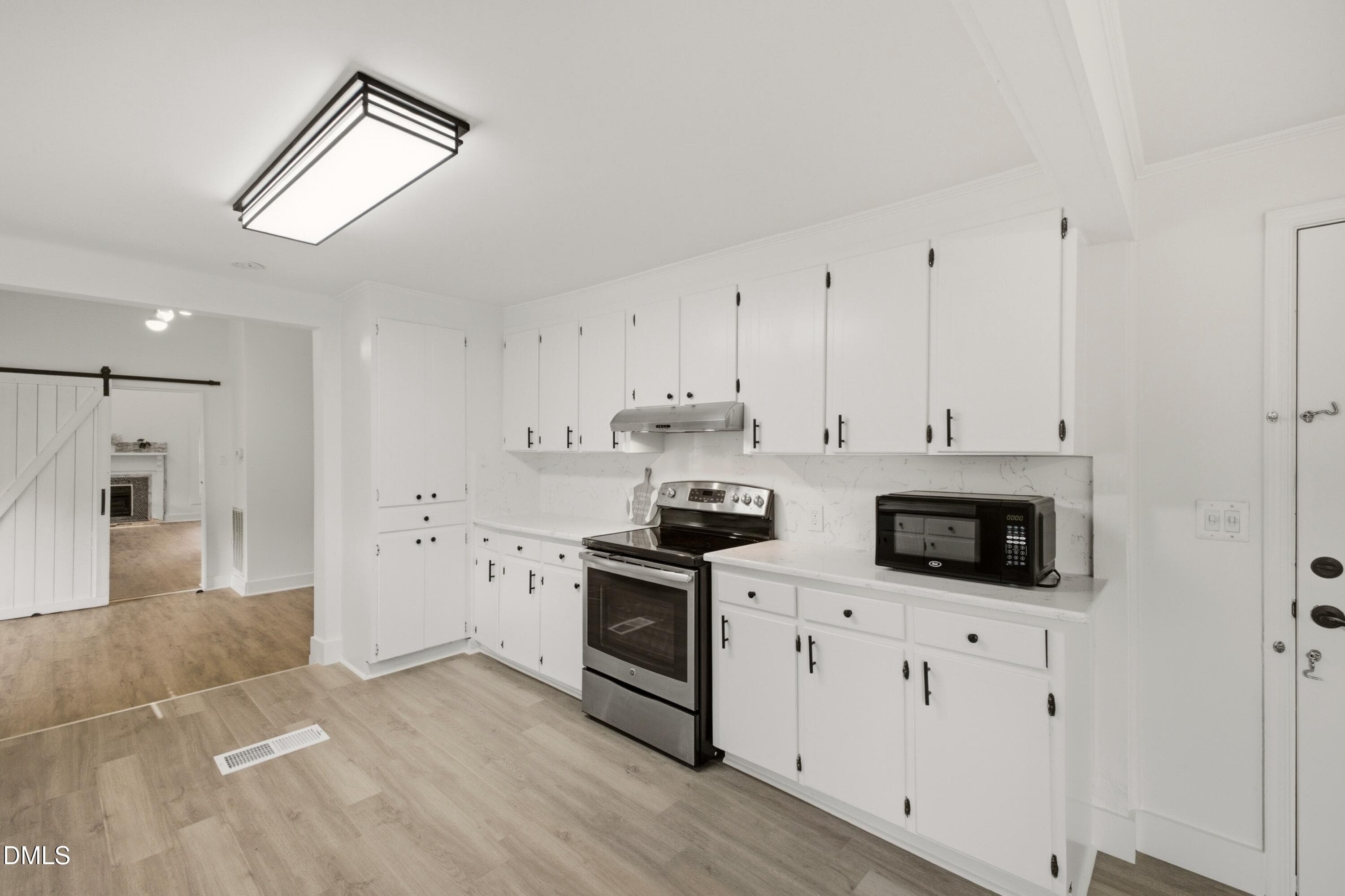 Eat-In Kitchen - 3002 University Station Road, Durham, NC 27705