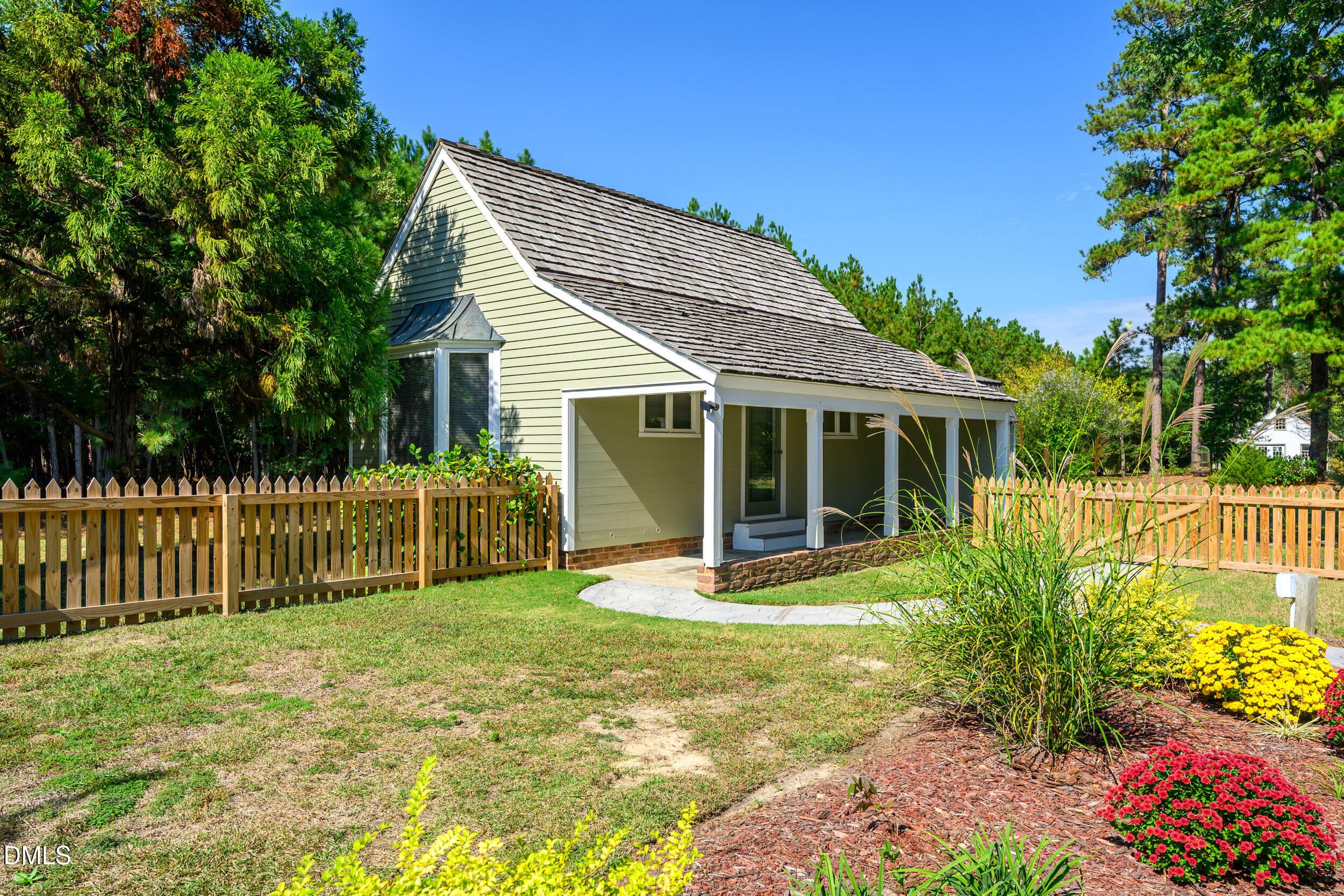 Detached Office/Flex Space - 1516 Colony Drive, Tarboro, NC 27886