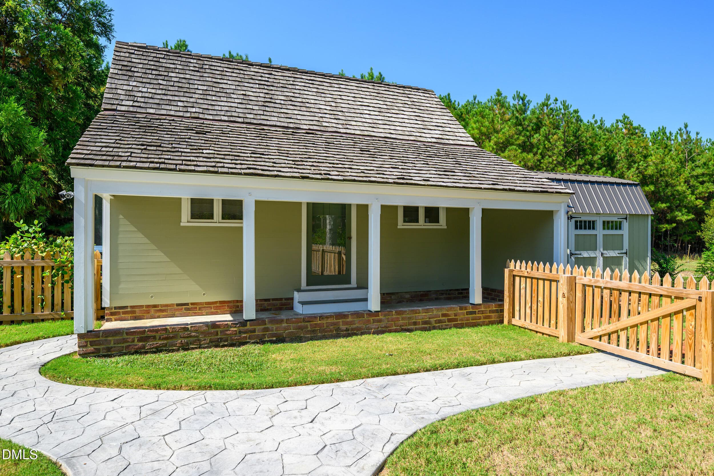 Detached Office/Flex Space - 1516 Colony Drive, Tarboro, NC 27886
