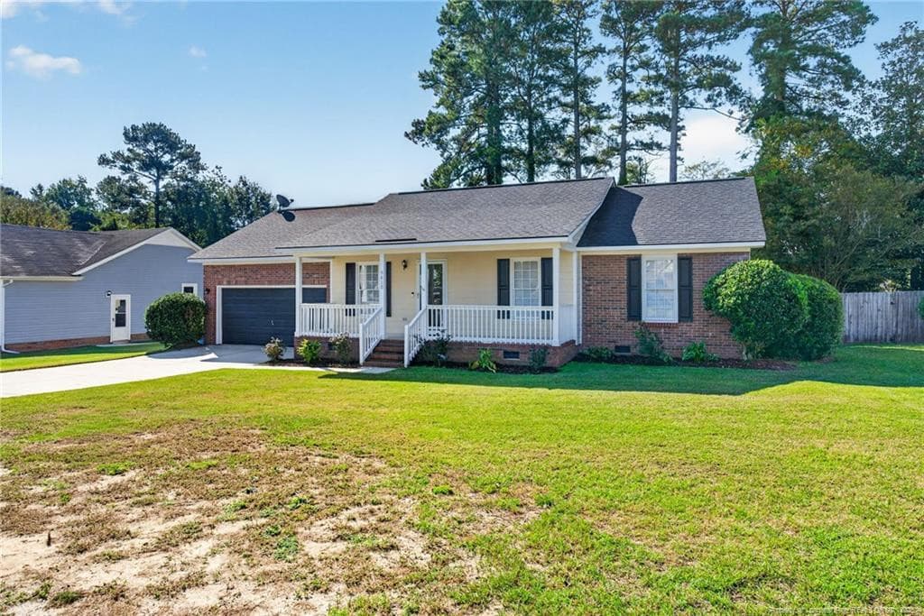 Photo 4 - 5820 Bear Creek Circle, Fayetteville, NC 28304