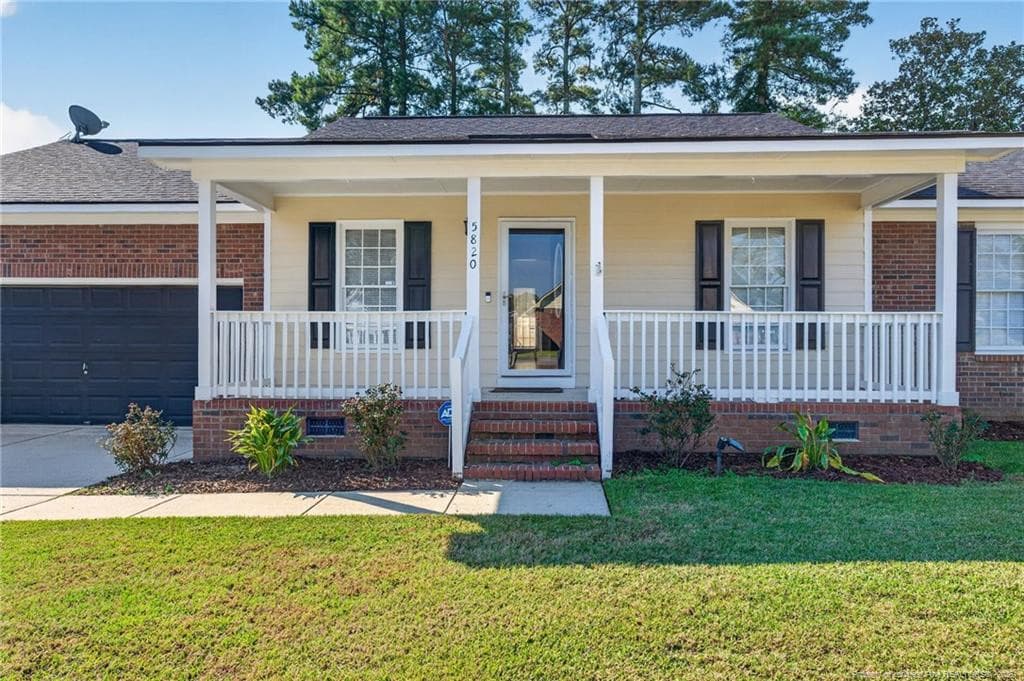 Photo 5 - 5820 Bear Creek Circle, Fayetteville, NC 28304