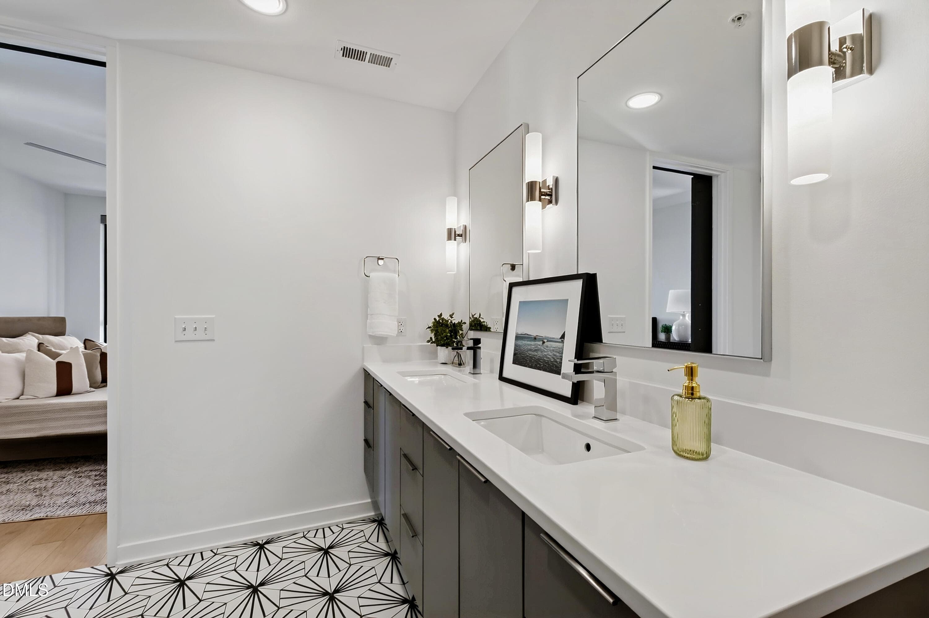 New S West (4) - 523 S West Street 504, Raleigh, NC 27601
