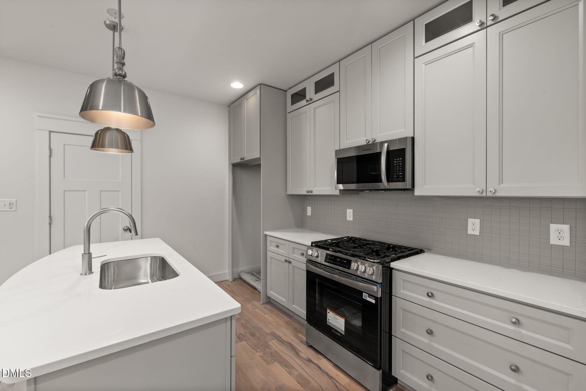 17-web-or-mls-DX3A6532 - 612 Hemlock Avenue, Durham, NC 27707