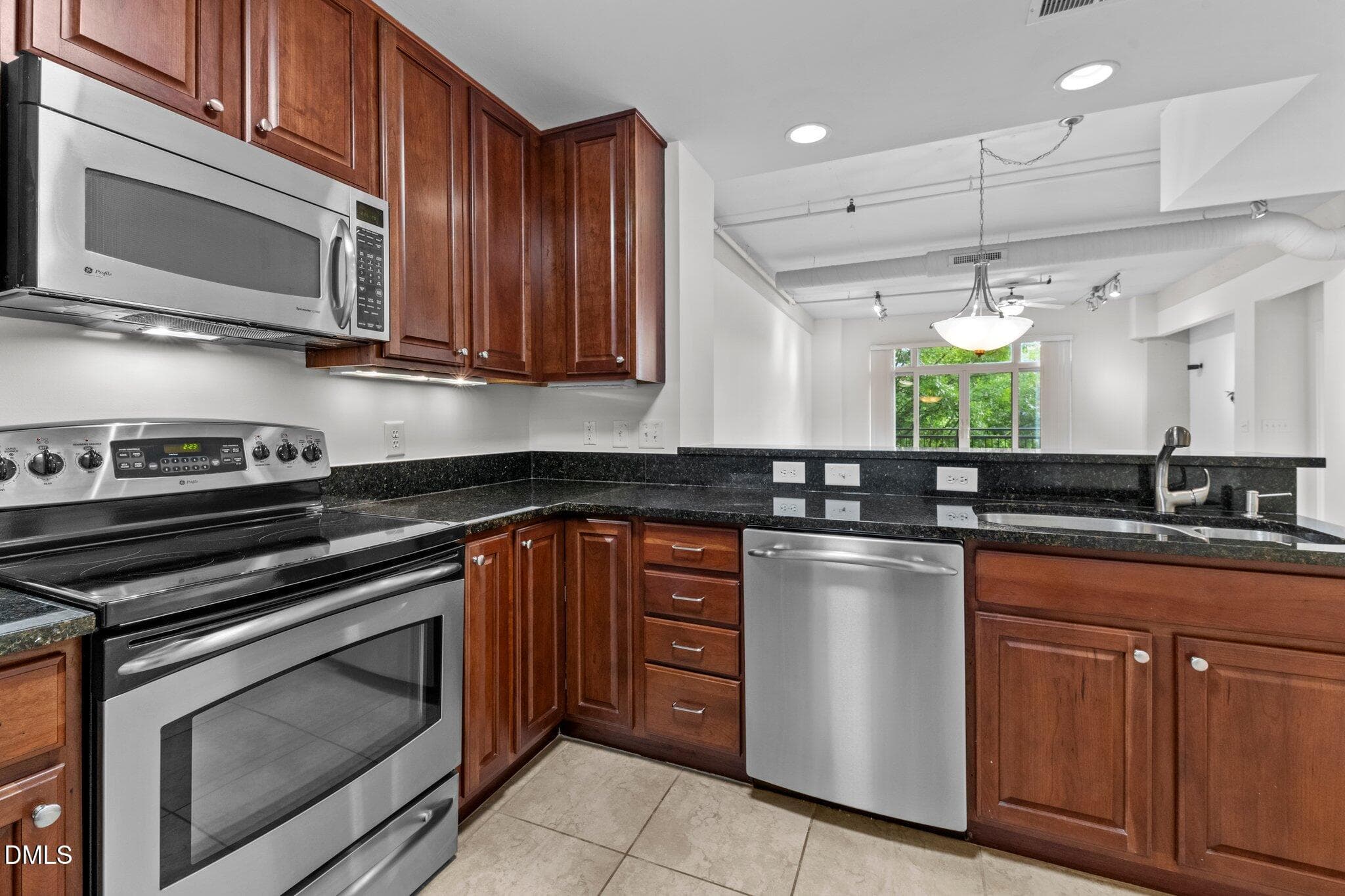 2-web-or-mls-DSC_0547 - 444 S Blount Street 216, Raleigh, NC 27601
