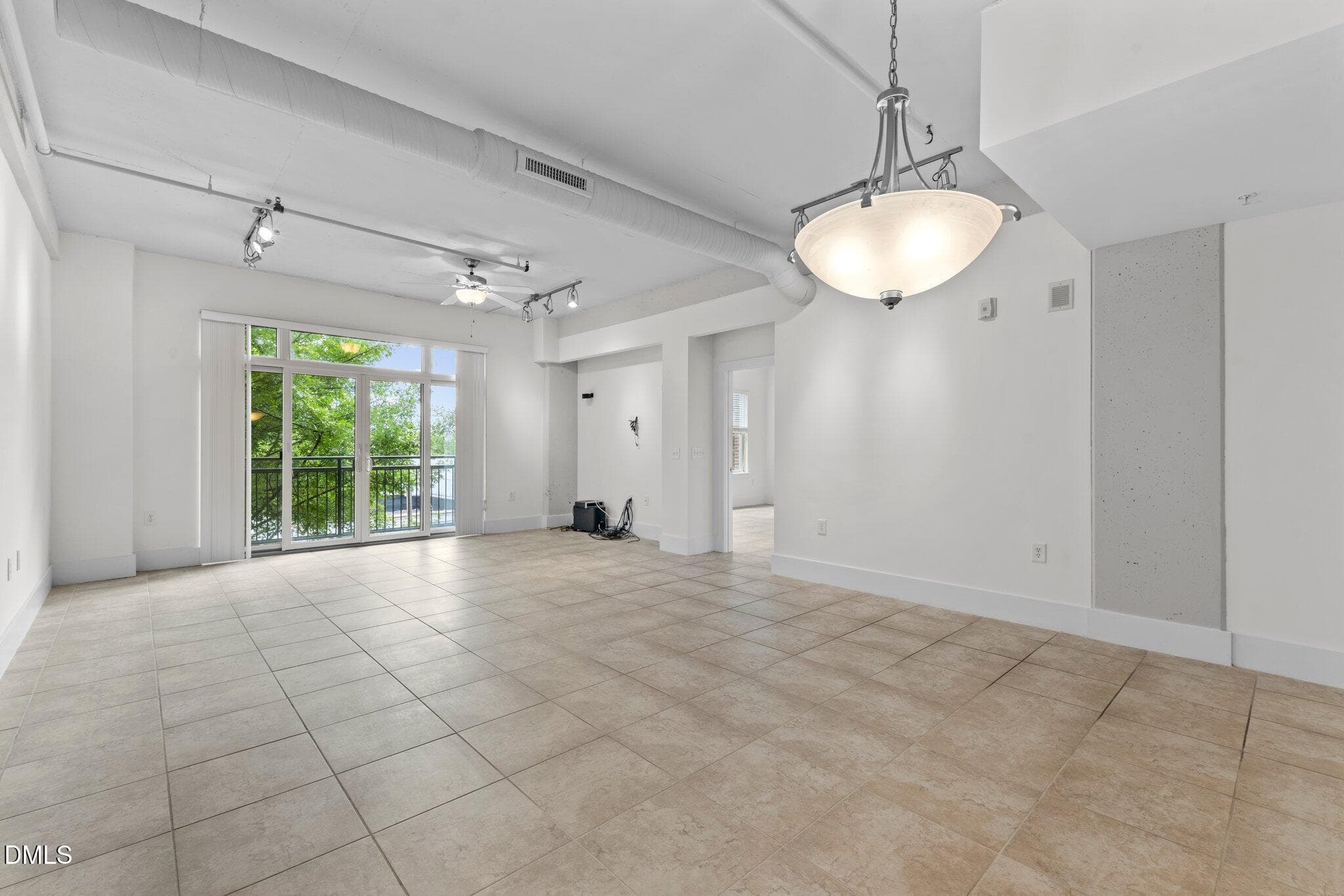 10-web-or-mls-DSC_0568 - 444 S Blount Street 216, Raleigh, NC 27601