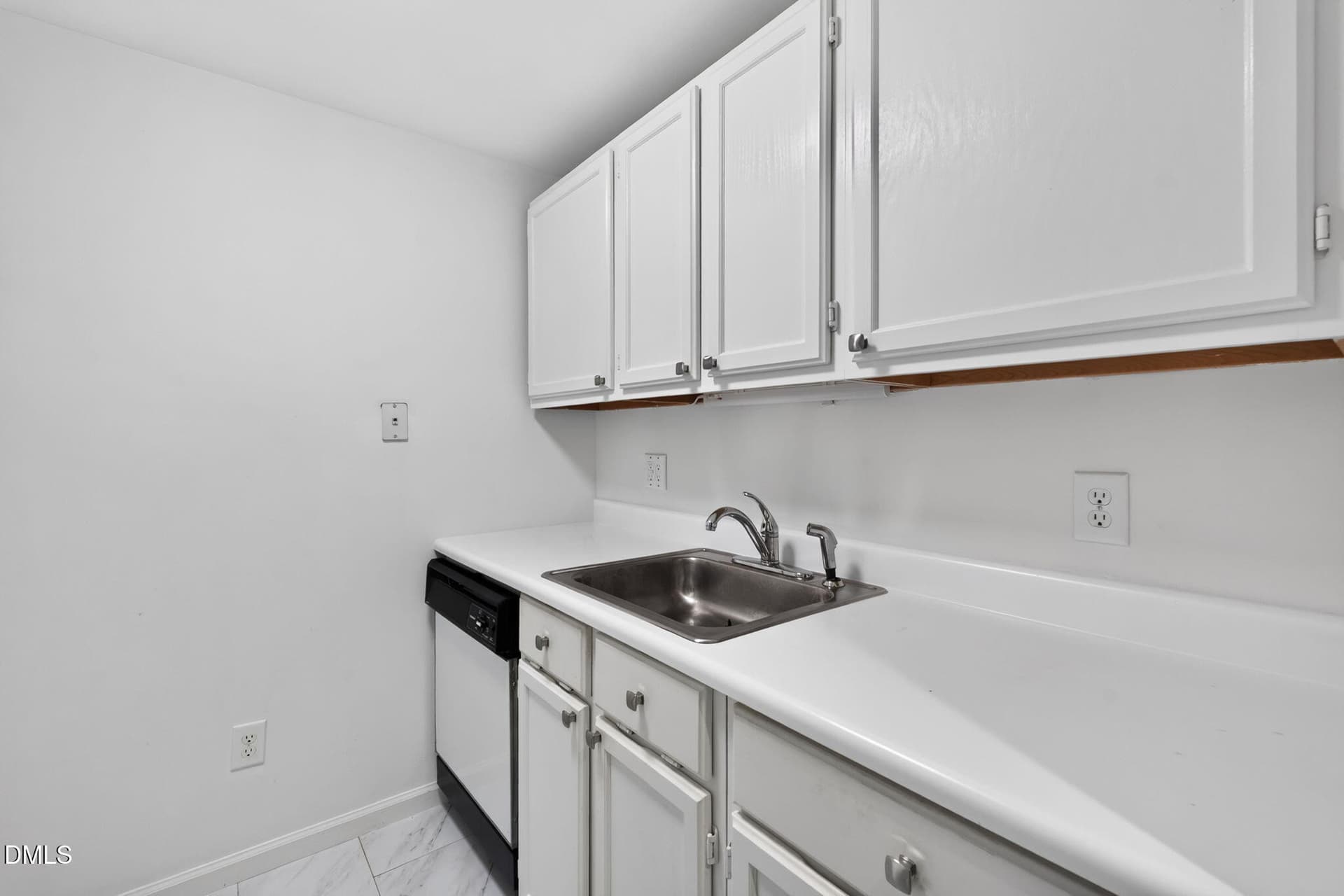100-web-or-mls-147-high-country-dr - 147 High Country Drive, Cary, NC 27513