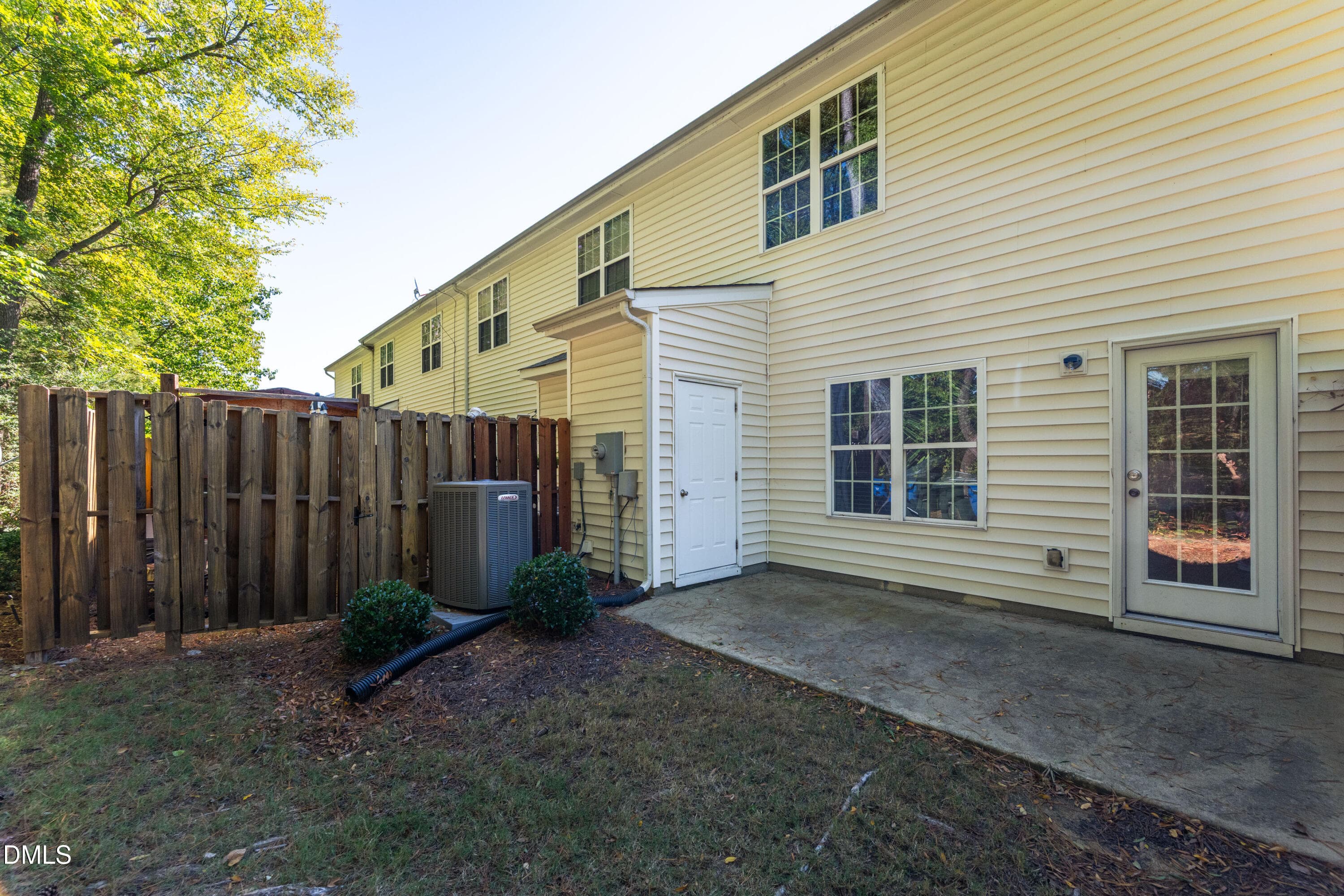DSC_4370 - 3111 Manhasset Lane, Raleigh, NC 27604