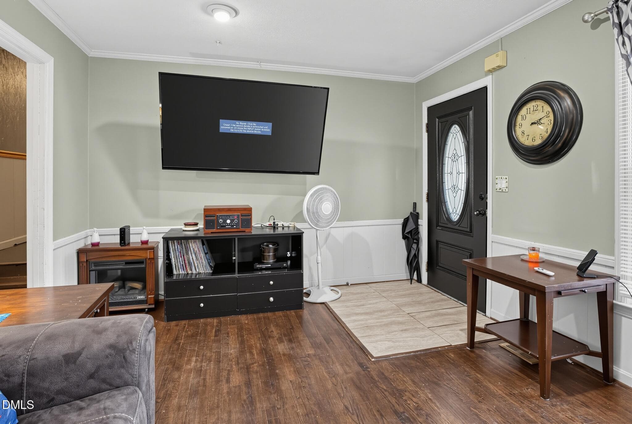 11_263_Shads_Ford_Blvd-Living_room-14-8 - 263 Shads Ford Boulevard, Fayetteville, NC 28314