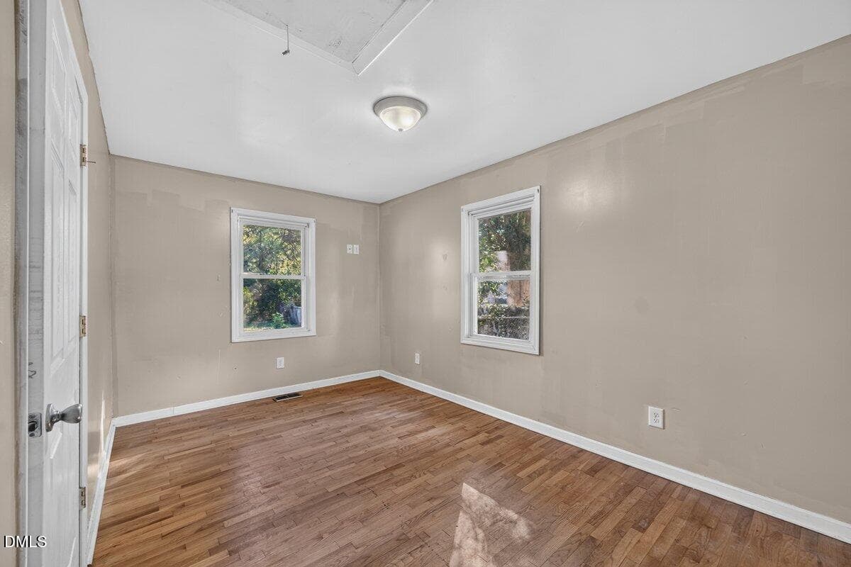 1000011553 - 1850 S Clearview Drive, Henderson, NC 27536