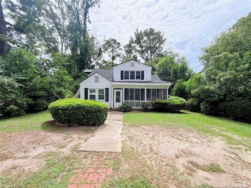 229 S Windsor Drive, Fayetteville, NC 28301