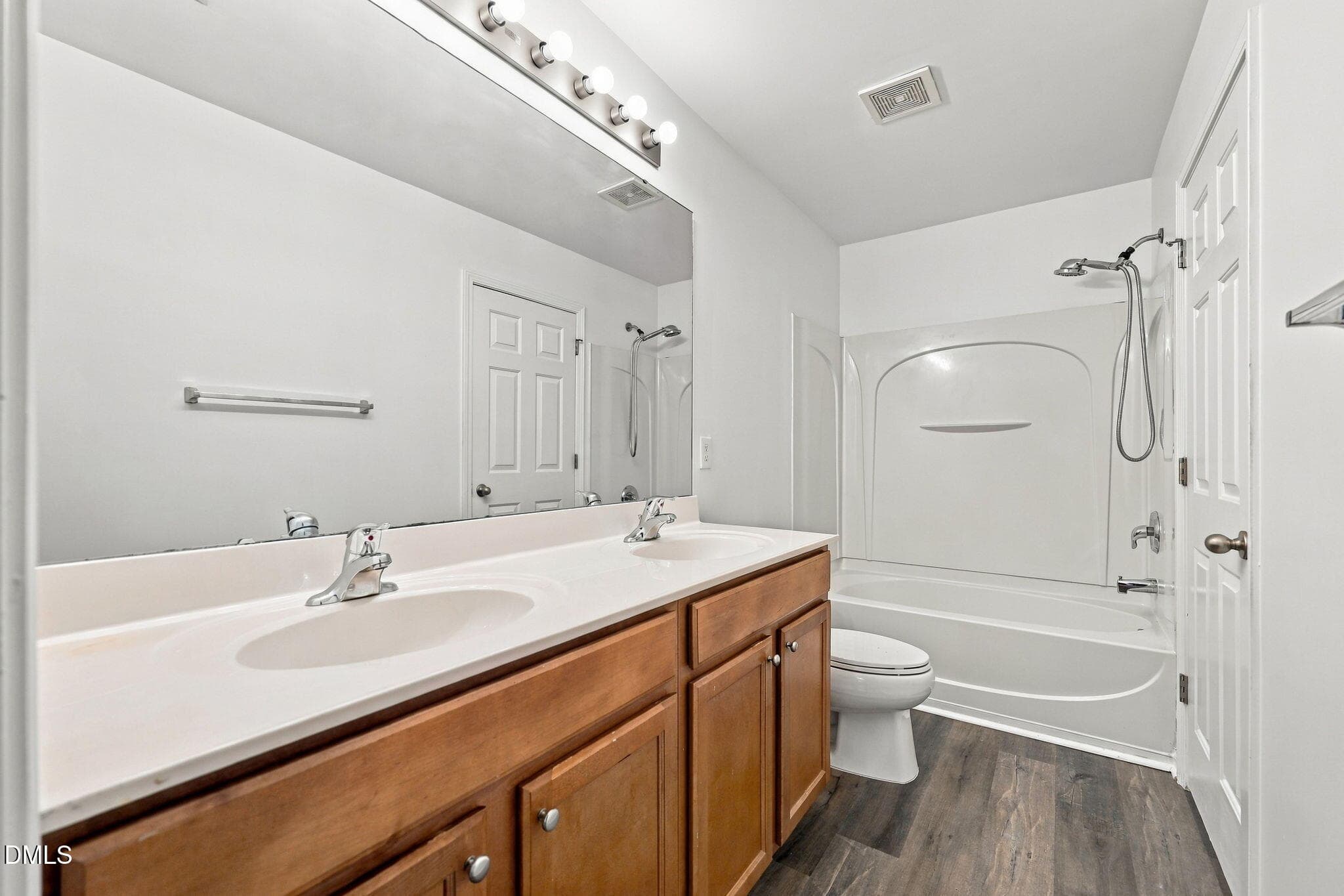 22-web-or-mls-IMG_5685_Edit - 8009 River Water Court, Raleigh, NC 27616