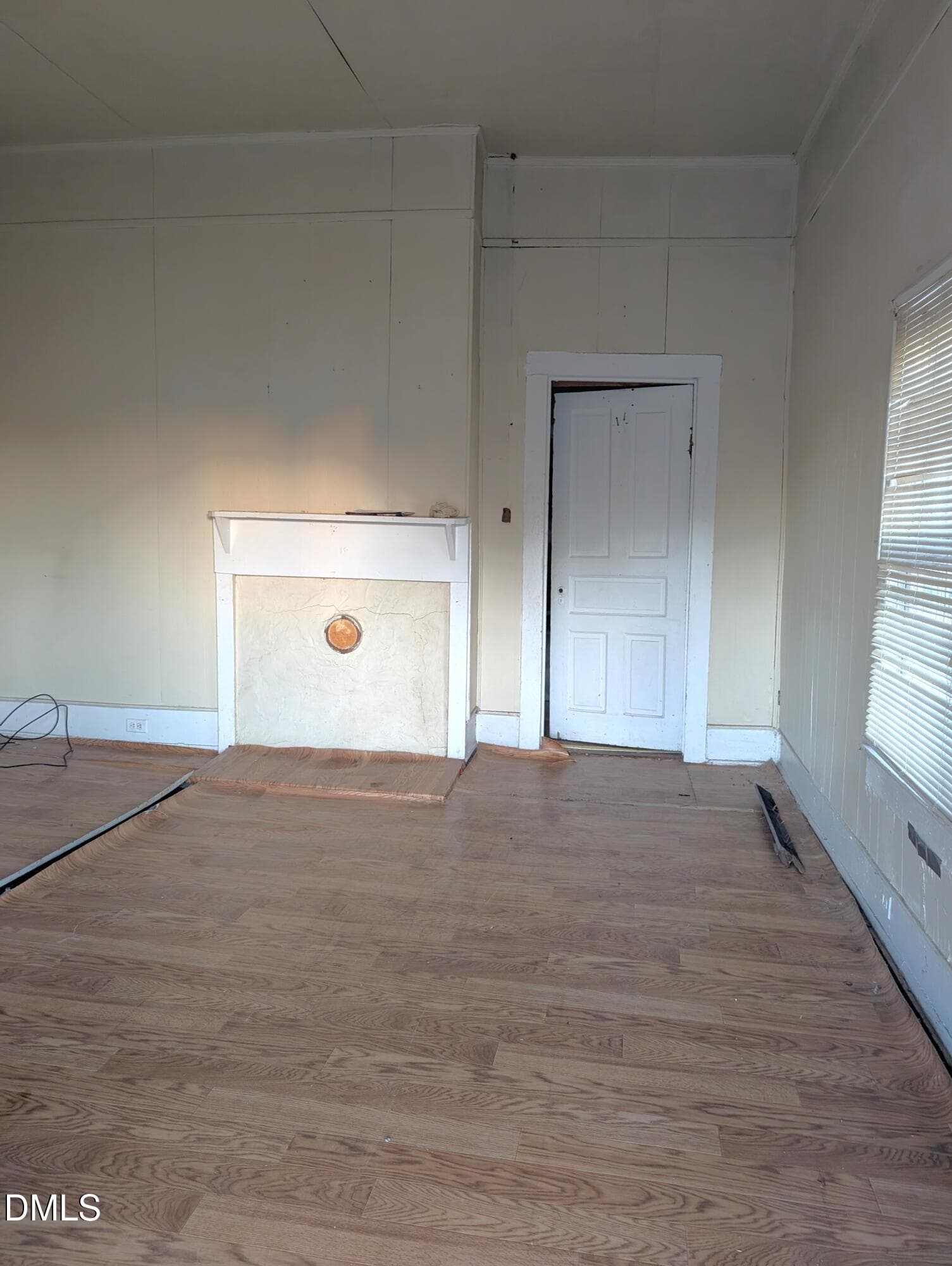 Living Room 2 - 106 Ash Street E, Wilson, NC 27893