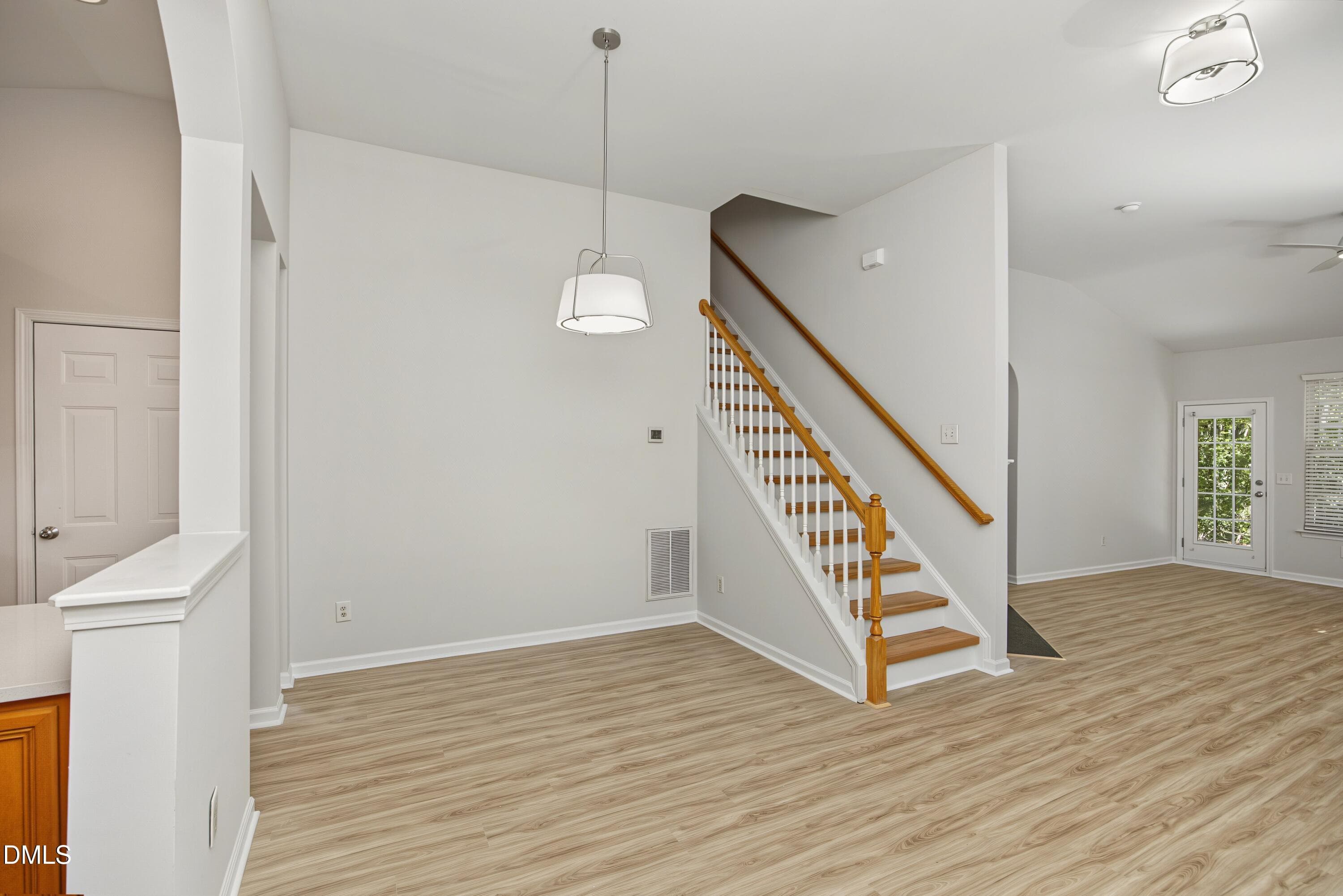 12Dining - 8204 Stone Cellar Drive, Raleigh, NC 27613