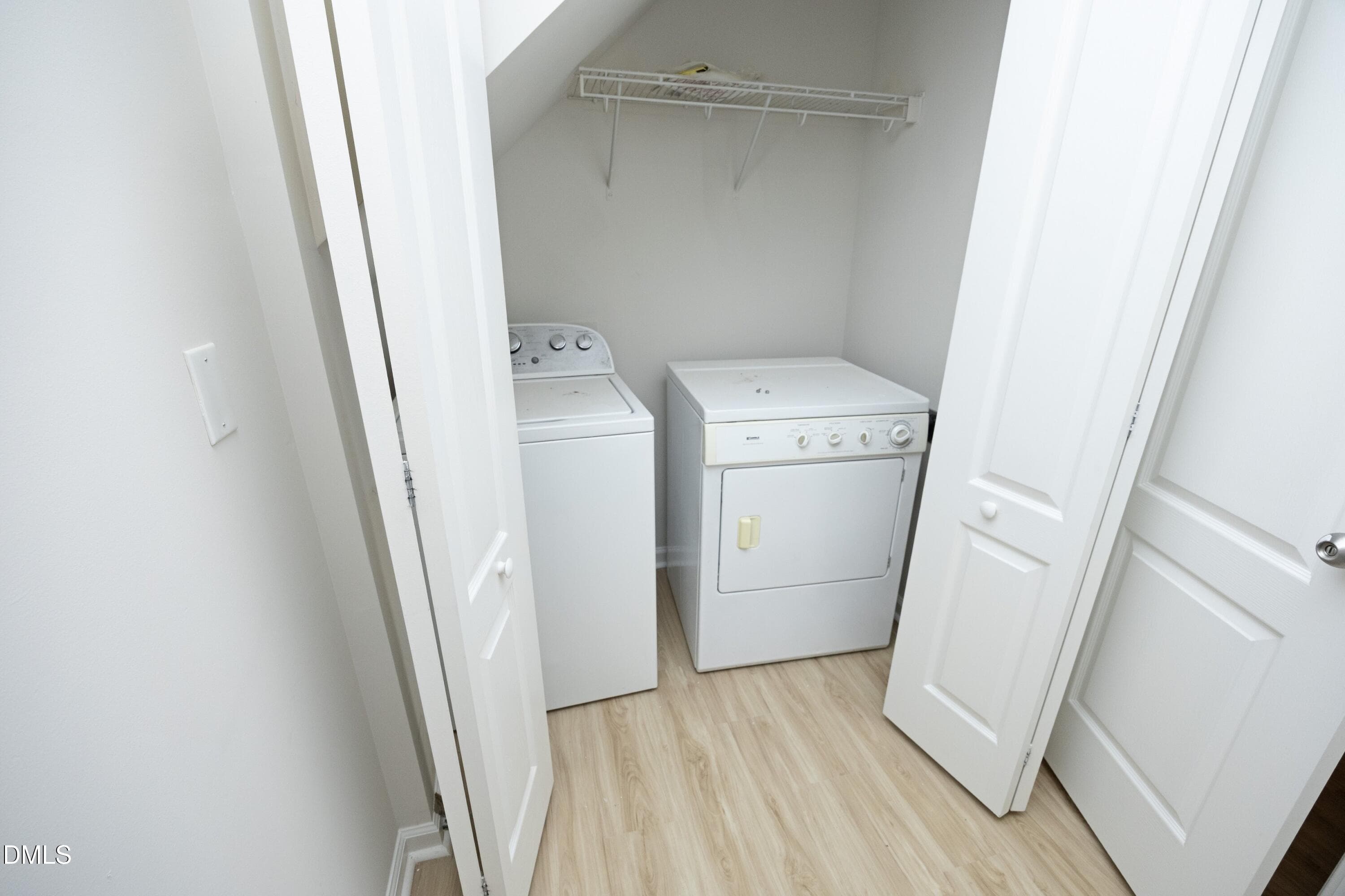 20WasherDryer - 8204 Stone Cellar Drive, Raleigh, NC 27613