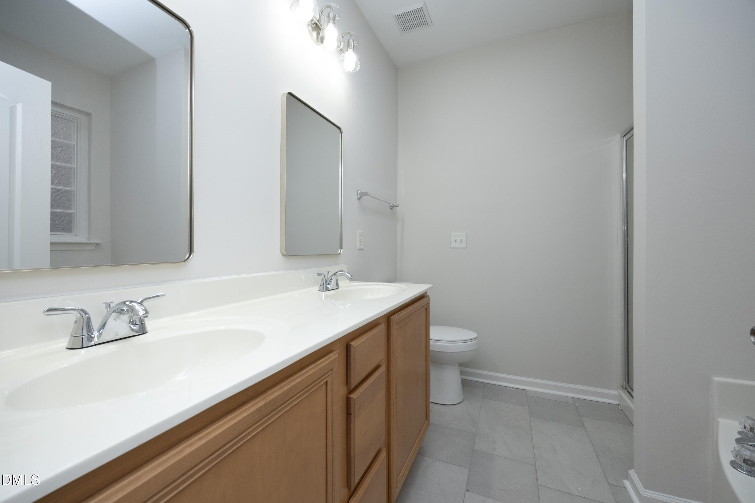 25PrimaryBath - 8204 Stone Cellar Drive, Raleigh, NC 27613