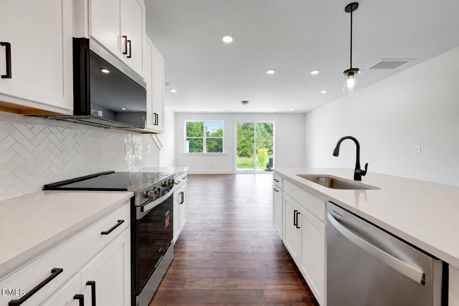 Stainless Range - 120 Silver Pine Lot 59, Angier, NC 27501