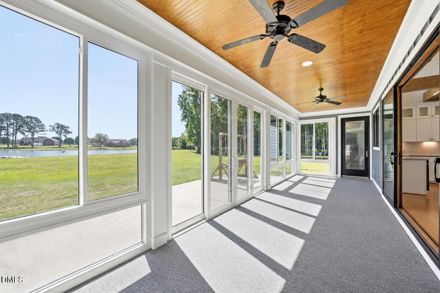 Sunroom w/Pond views - 35 S Rippling Court, Smithfield, NC 27577
