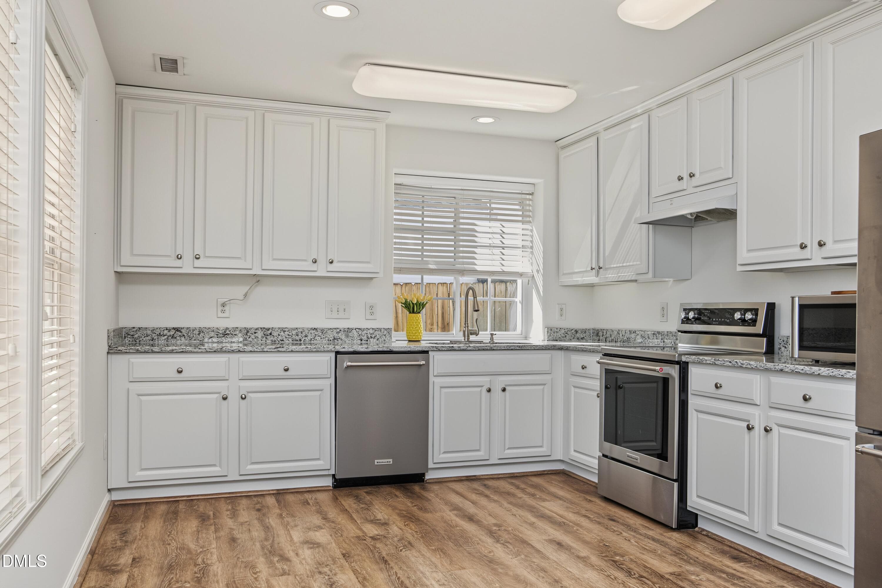 Kitchen - 1529 Pebble Creek Crossing, Durham, NC 27713