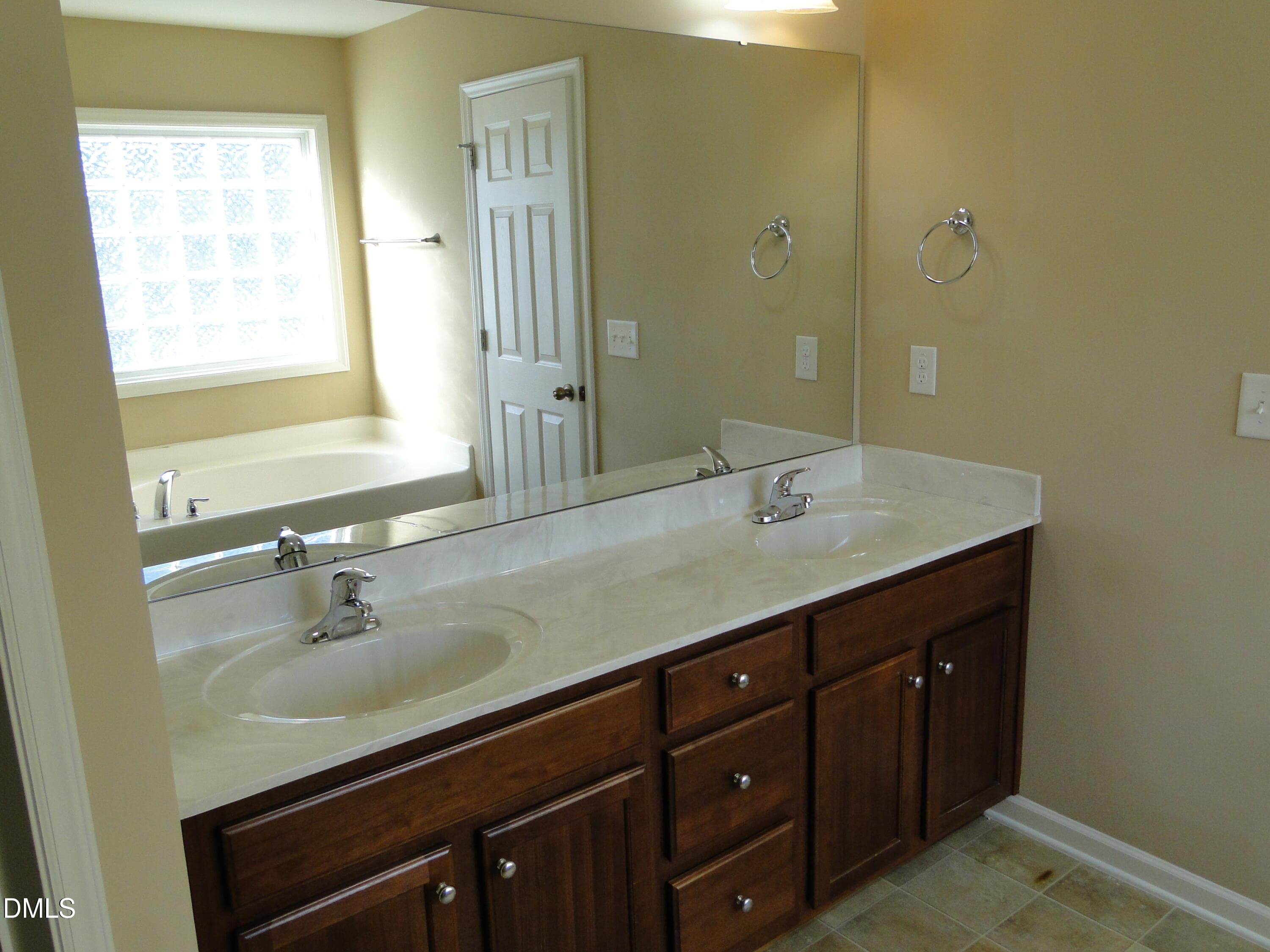 Primary Bedroom Sink - 5817 Abbington Way, Raleigh, NC 27610