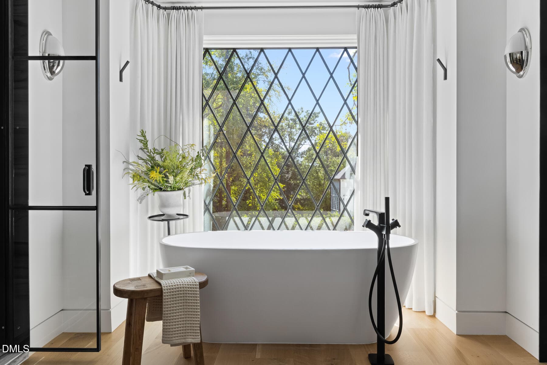 Guest Bathroom - 3717 Williamsborough Court, Raleigh, NC 27609