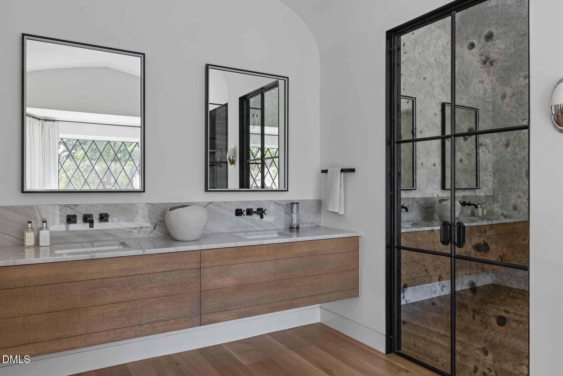 Guest Bathroom - 3717 Williamsborough Court, Raleigh, NC 27609