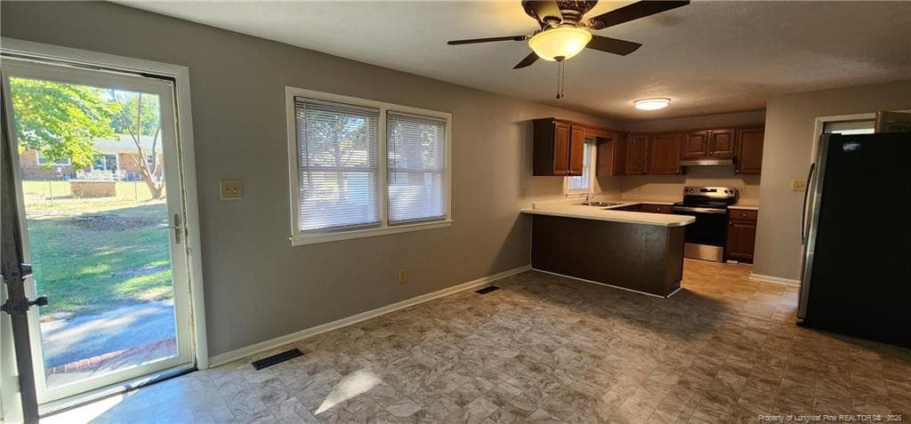Photo 16 - 701 FREDA Court, Spring Lake, NC 28390