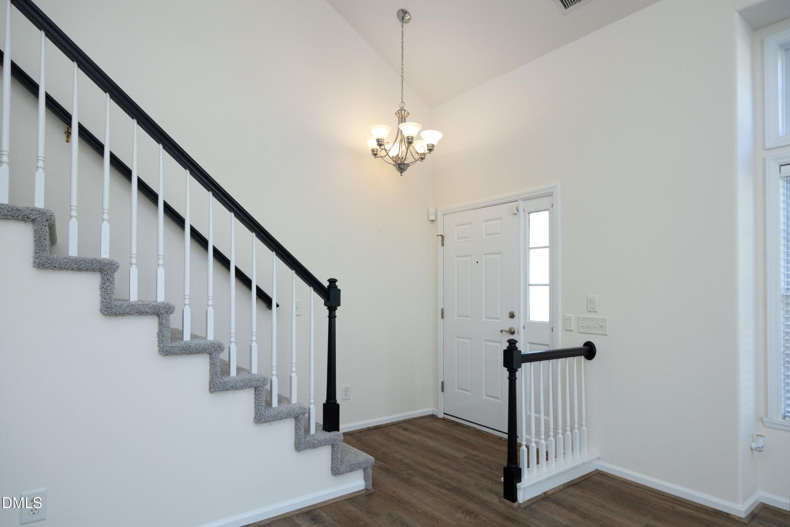 FoyerNew - 1529 Pebble Creek Crossing, Durham, NC 27713