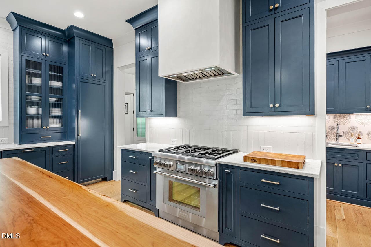 Thermador Range - 650 Stonecrest Way, Pittsboro, NC 27312
