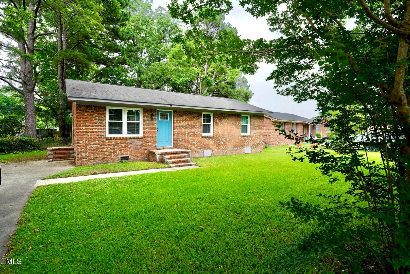 712 Boston Avenue, Washington, NC 27889