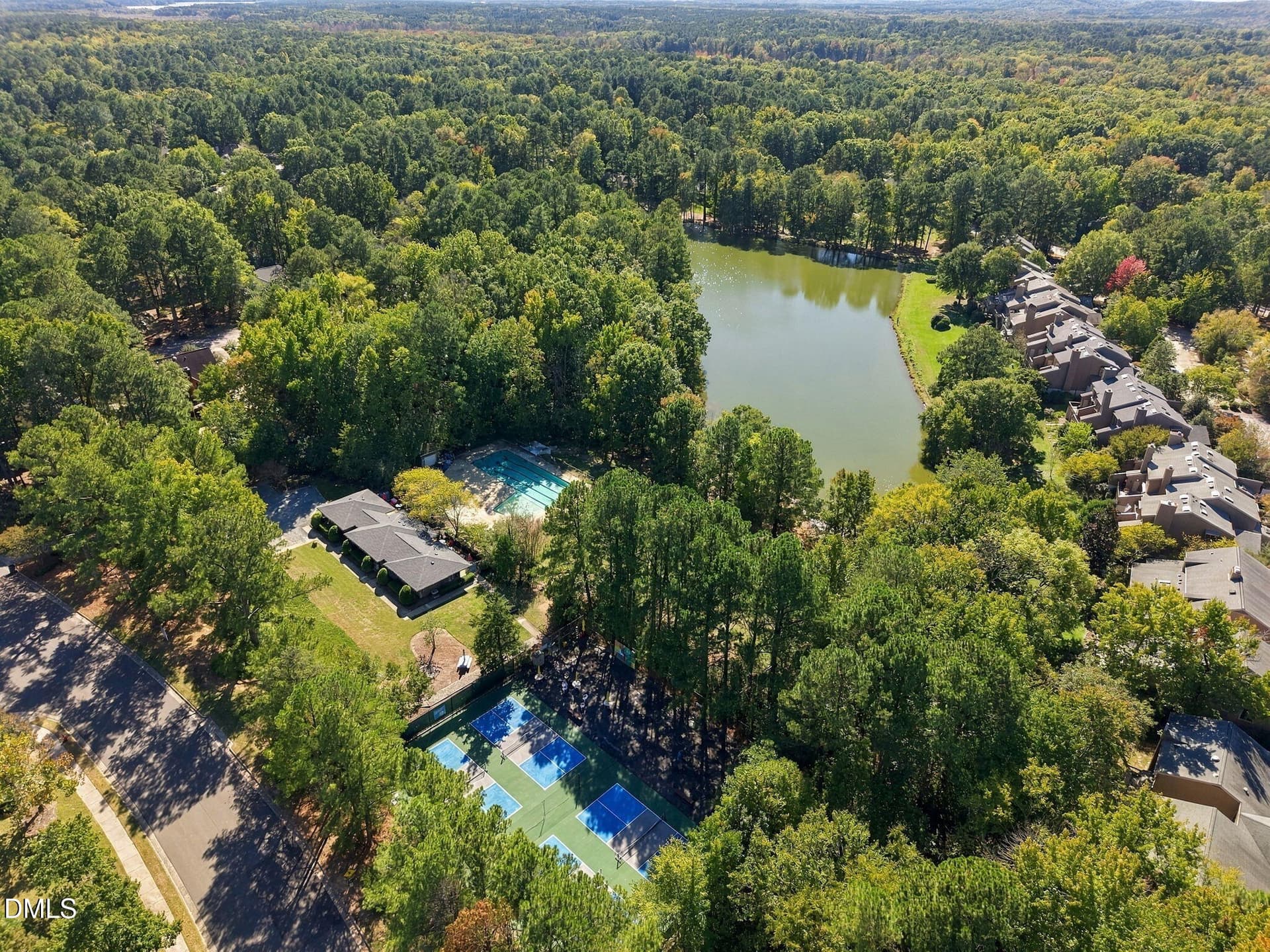 16-web-or-mls-DJI_20261020140456_0455_D - 5 Banstead Place, Chapel Hill, NC 27517